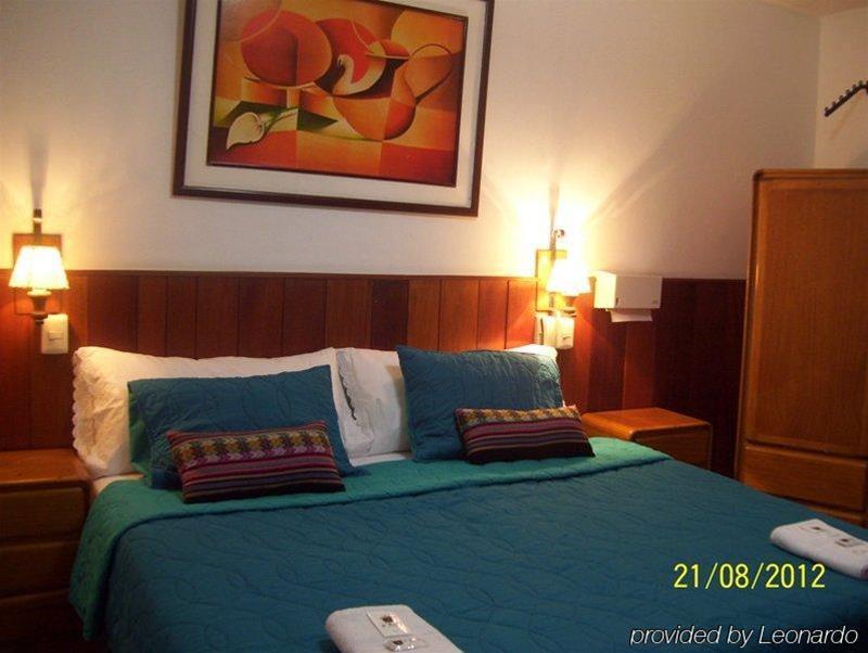 Casahotel Jockey Plaza Mall Lima Szoba fotó